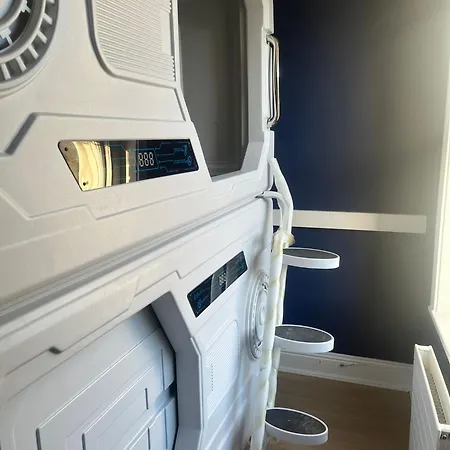 The Pod فندق-كبسولة *