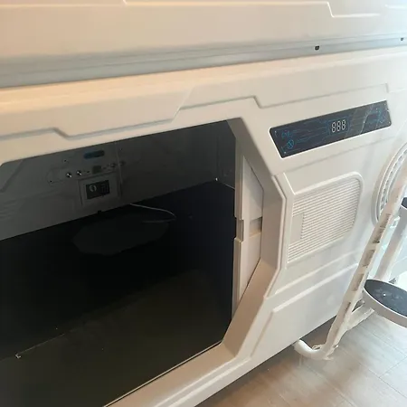 The Pod カプセルホテル *