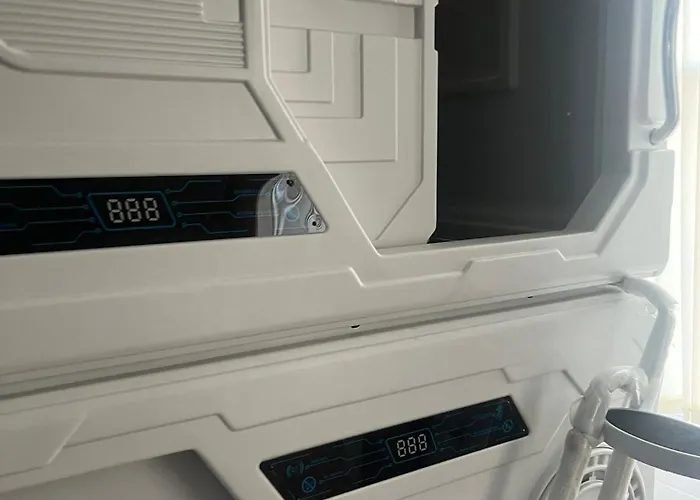 Capsule hotel The Pod *